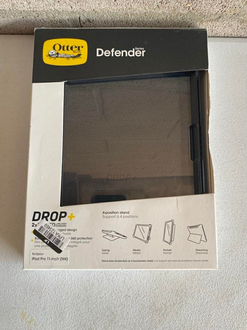 OtterBox iPad Pro 11-inch (M4) Defender Series Case - Black