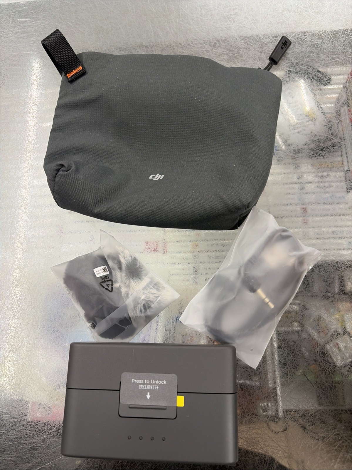 DJI  MIC MINI DMMC01 WIRELESS OMNIDIRECTIONAL MICROPHONE SYSTEM BLACK