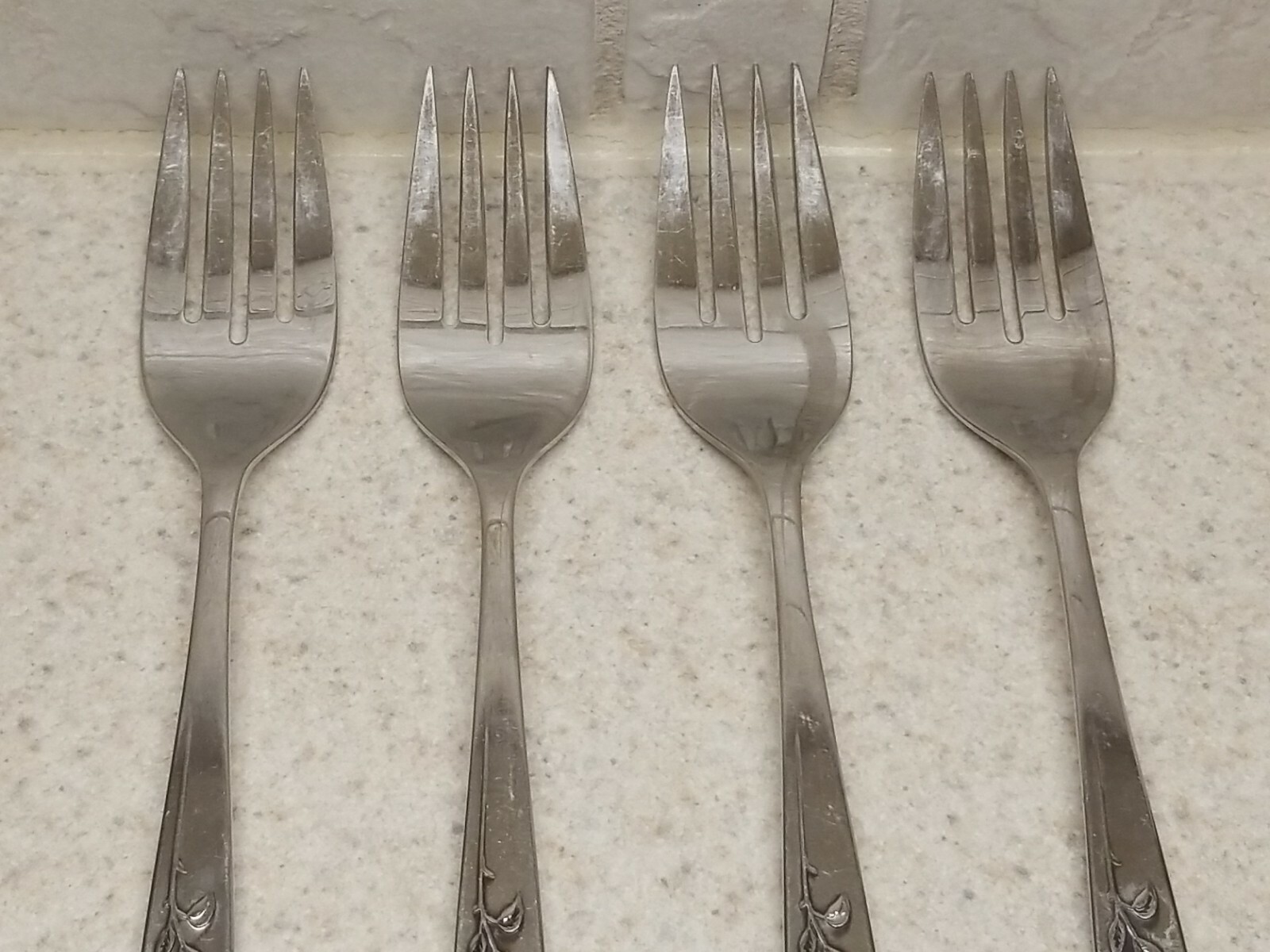 ONEIDA STAINLESS FLATWARE MY ROSE PATTERN 4 SALAD FORKS 6 1/4"
