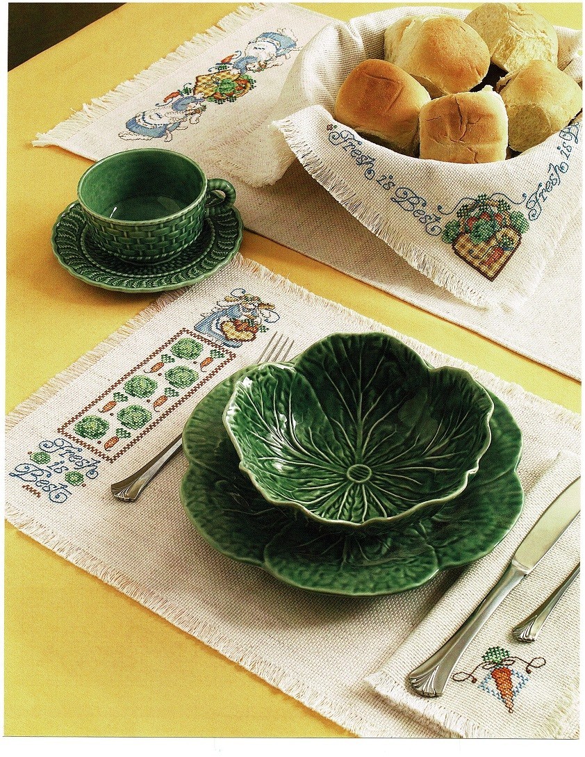 FRESH VEGETABLES PLACEMATS BORDERS CROSS STITCH PATTERNS  ONLY   -   Y28