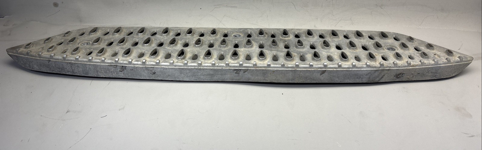 Genuine Paccar A82-6000 Cab Access Fairing Step Assembly