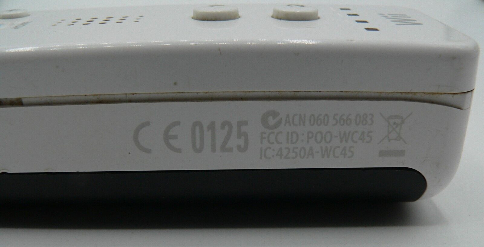 Psyclone Charging Station with Wii Controller, battery and Cord Tested Working