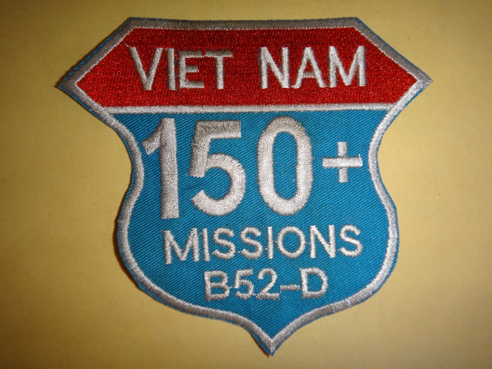 Vietnam War US Air Force B-52 Bombing VIETNAM 150+ MISSIONS B52-D Patch
