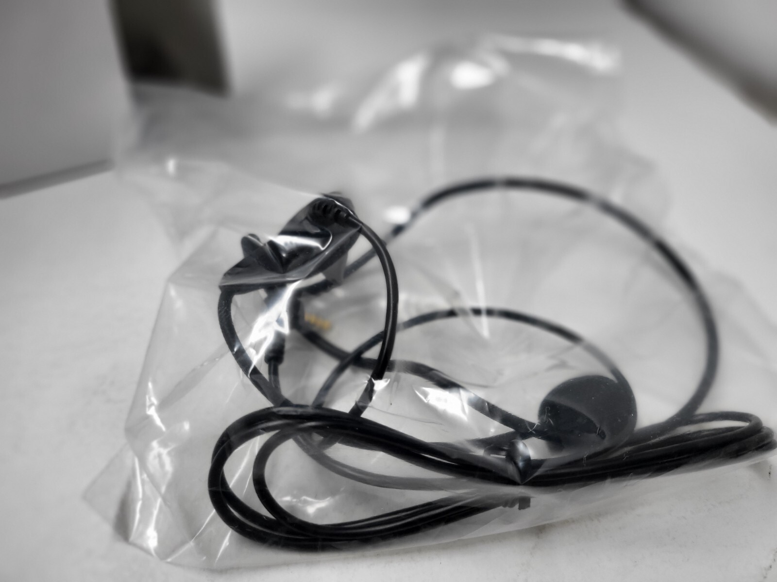NEW WIRED CHAT HEADSET W/ BOOM MIC  WITH IN EAR PLUG 3.5MM FOR XBOX 360 #46D