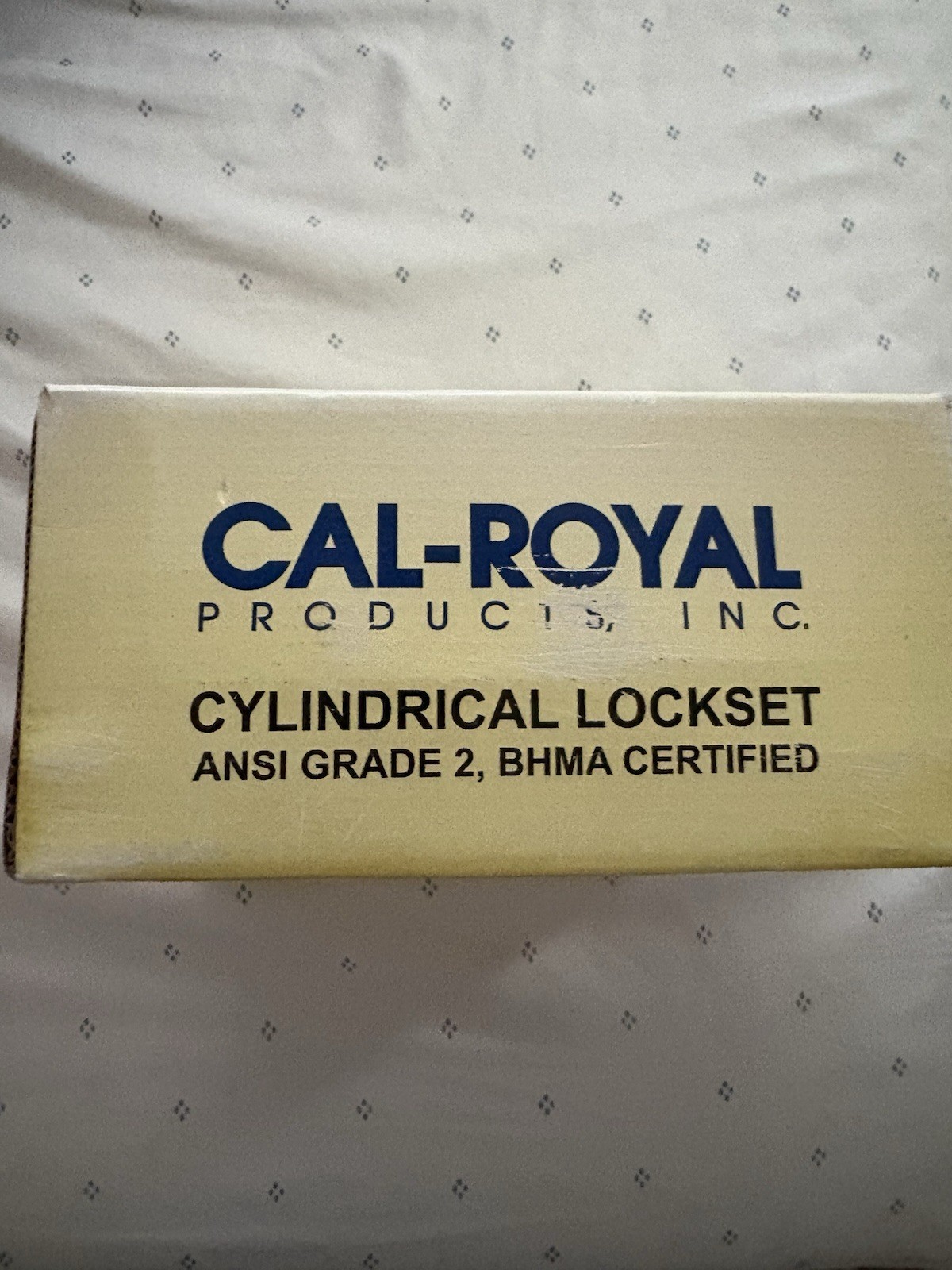 cal royal Cylindrical Locket