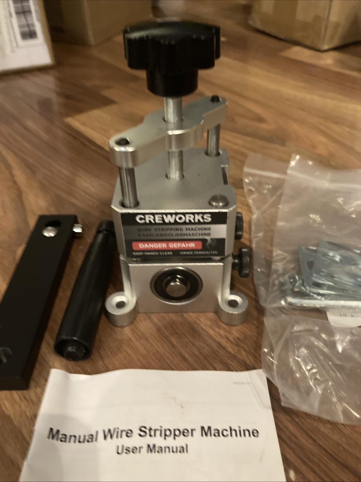 CREWWORKS MANUAL WIRE, STRIPPING MACHINE, HAND, CRANK COPPER CABLE STRIPPER Tool