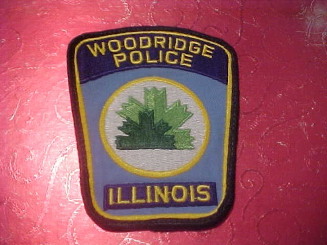 WOODRIDGE ILLINOIS POLICE PATCH SHOULDER SIZE USED