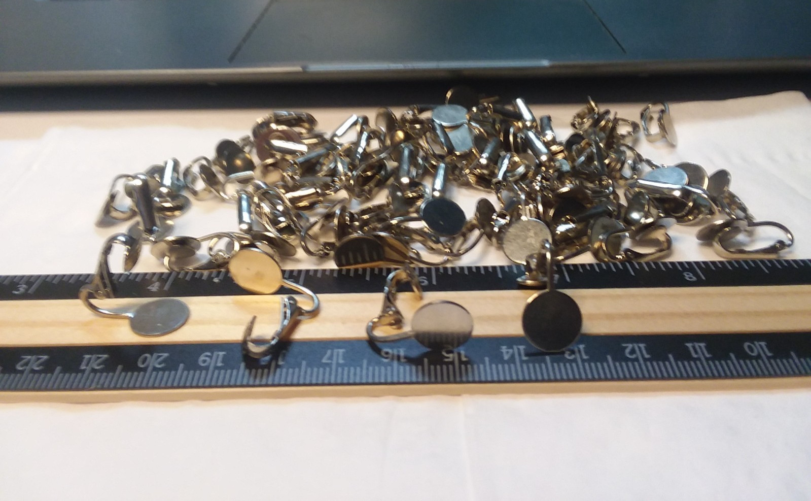 Jewelry Findings: 82PCS SteelToneClpOn Earrings W/10mmDisk Blanks NOS 11-01-2020