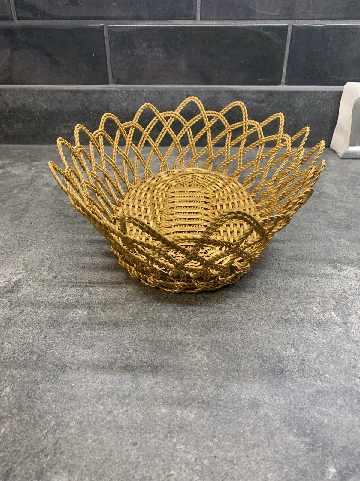 COTTAGE CORE Handwoven Open Weave OVAL Basket