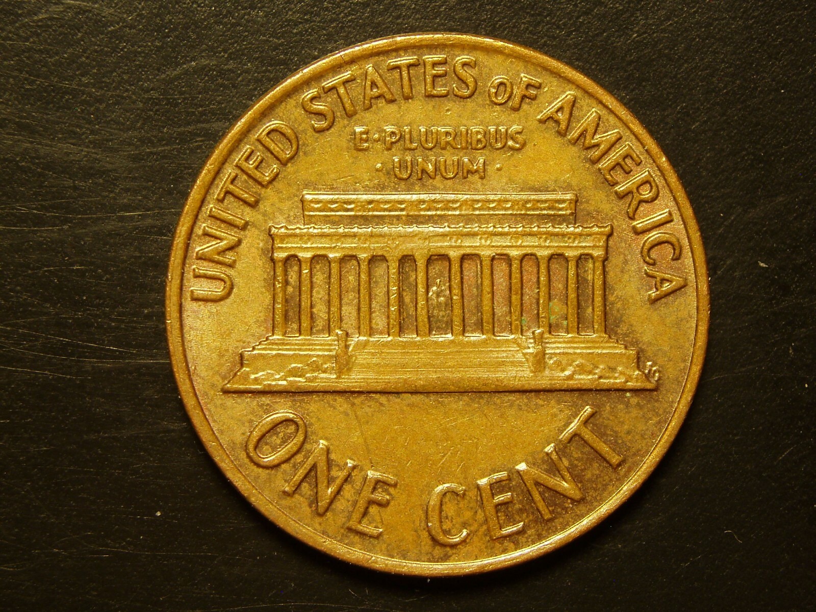 1972 ONE LINCOLN MEMORIAL CENT #20