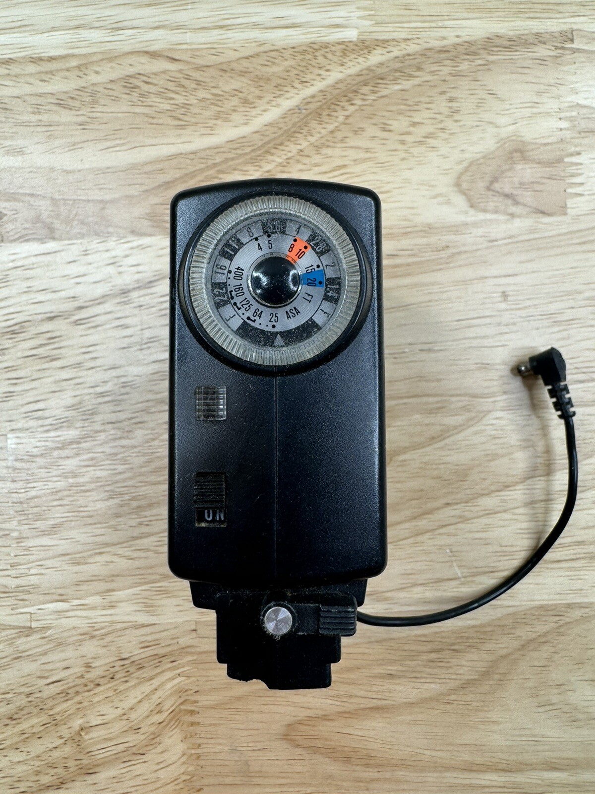 Vivitar Auto 252 Electronic Flash Unit - Not Tested