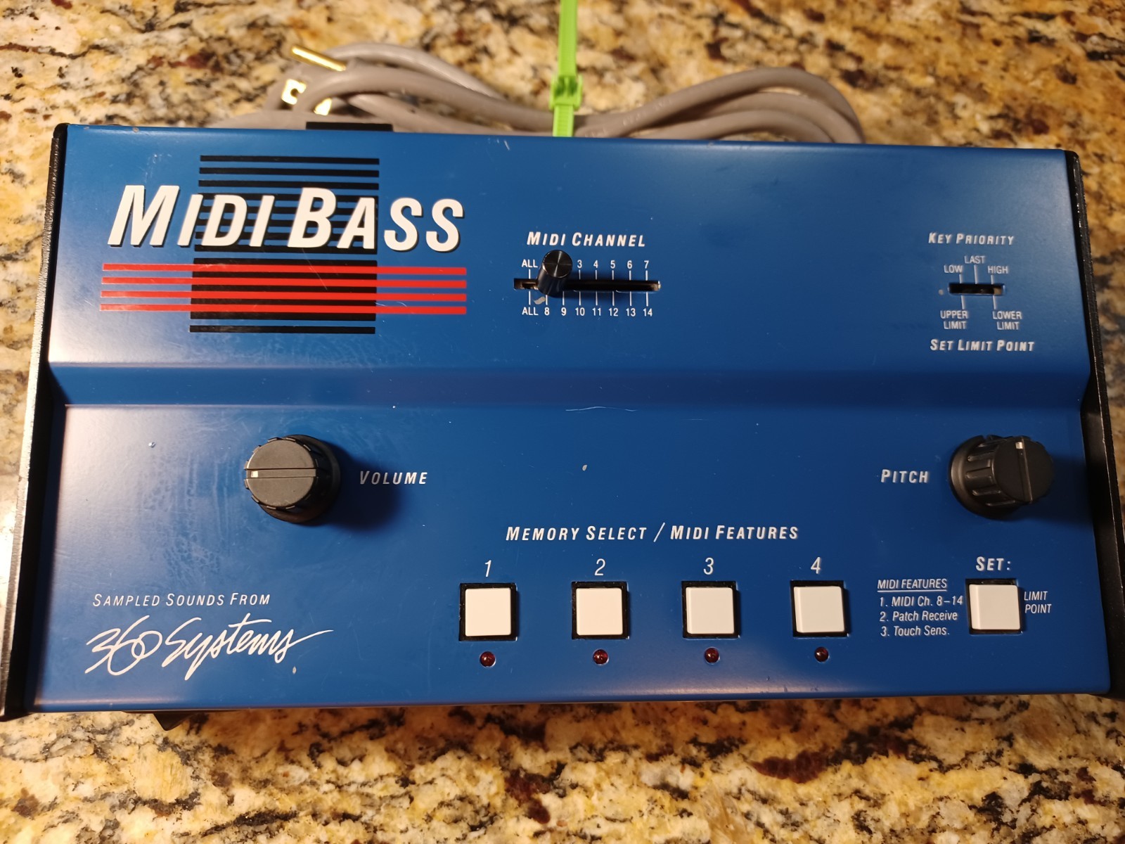 VINTAGE 360 Systems MIDI BASS MODULE from mid-80'S w/ 7 sounds  FULLY FUNCTIONAL