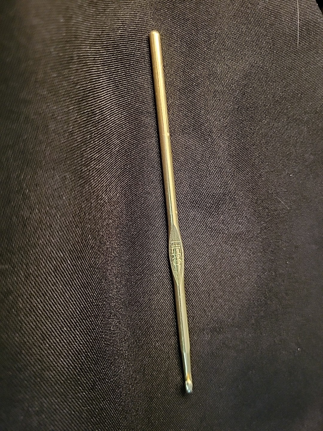 Vintage Used Hero Crochet Hook Made In USA Size H Metal Gold