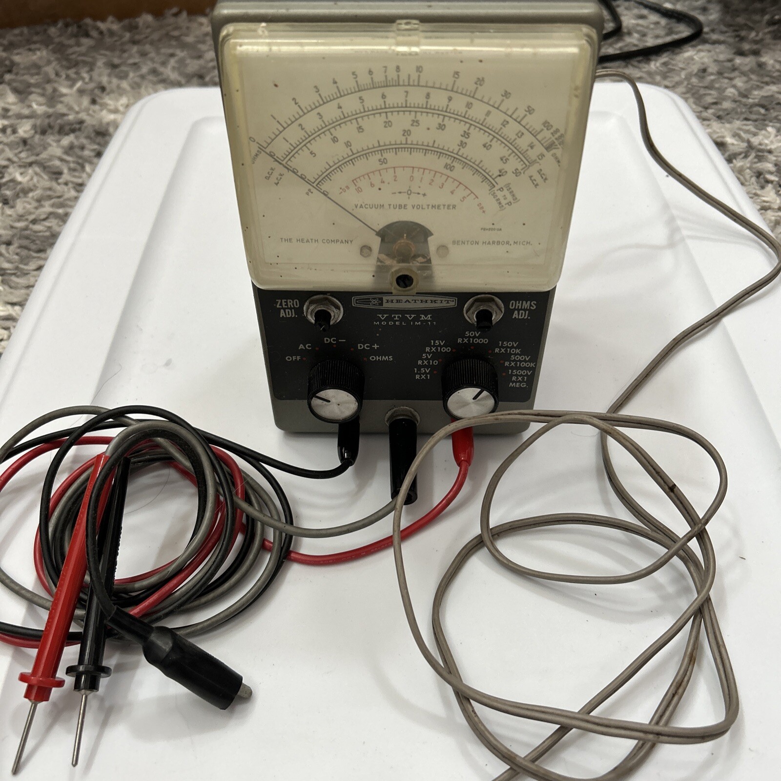 HEATHKIT VTVM MODEL IM-11 VACUUM TUBE VOLTMETER Working Condition