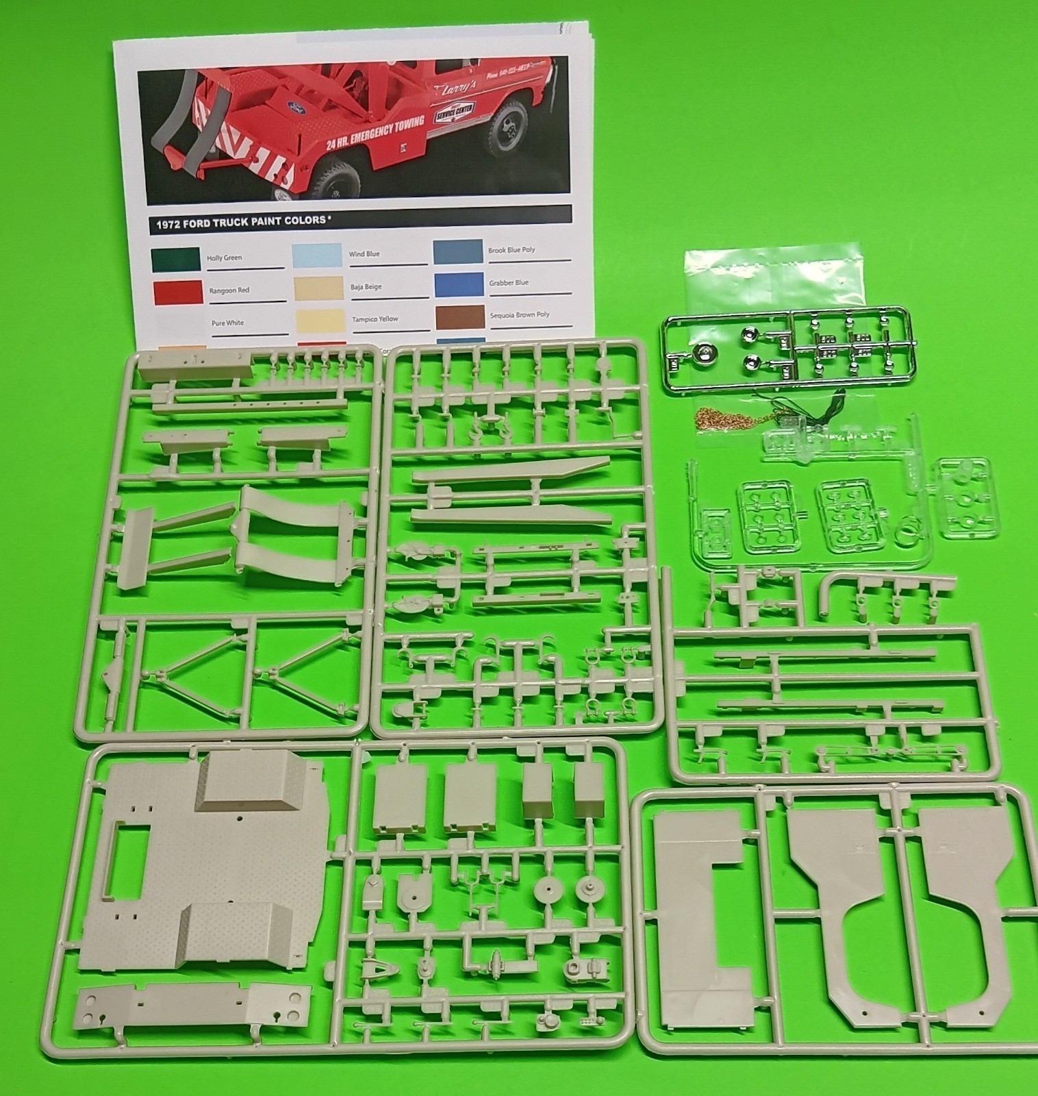 1972 Ford F-350 4x4 Tow Truck Wrecker Moebius 1/25 Bed Box Boom Sling Chain