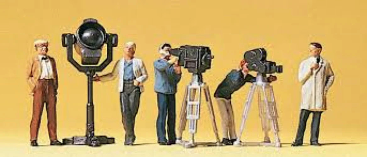 Preiser 1/87 HO Film and Television Crew Figure Set 10062'