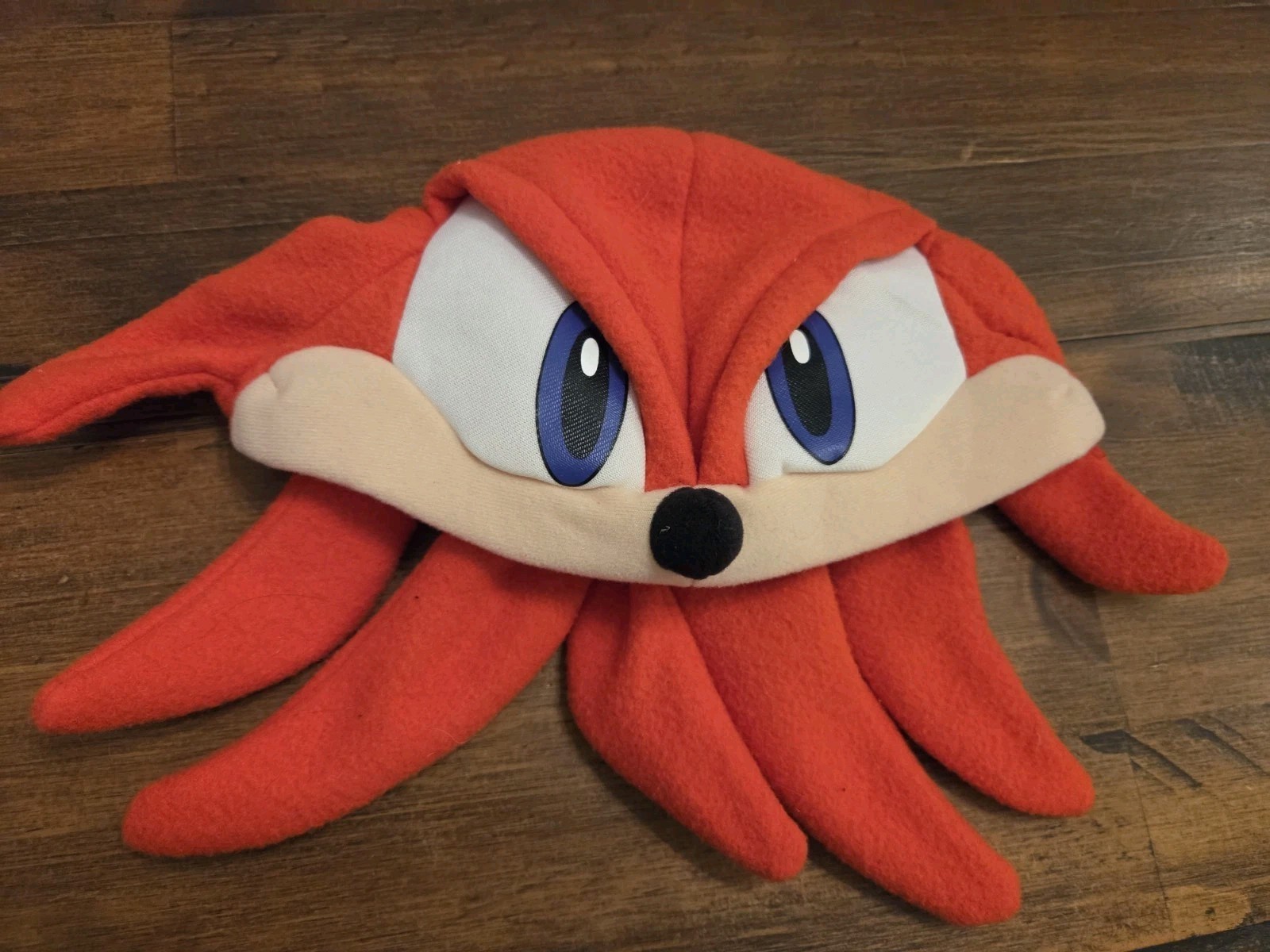 Sonic The Hedgehog Knuckles Fleece Plush Cap Red