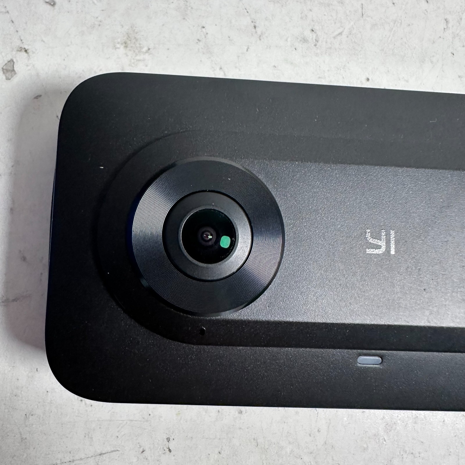 YI Horizon VR180 2.2" Touch Screen USB-C Compact Live Video Streaming Camera