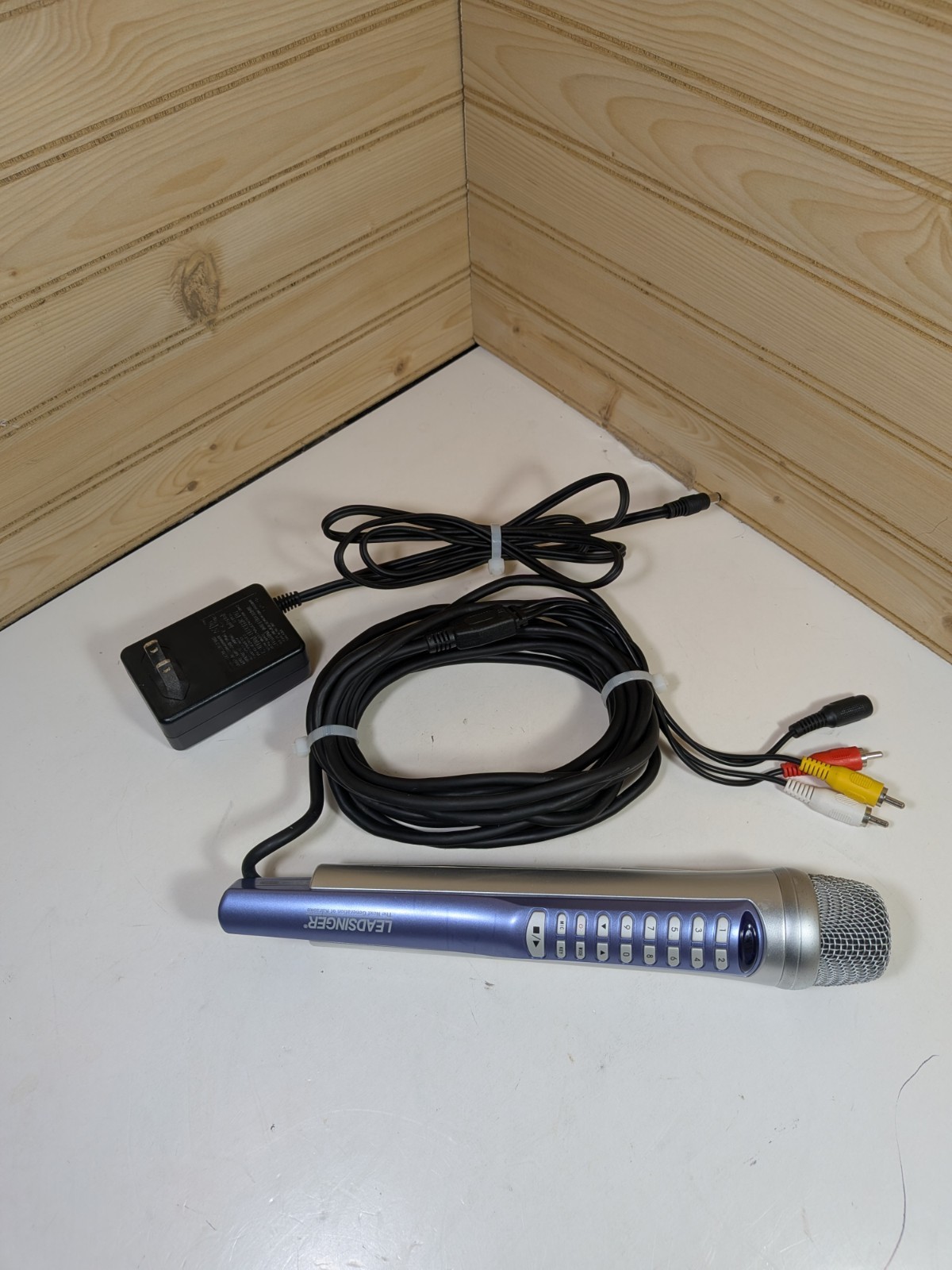 LeadSinger Karaoke Microphone LS-2100 & Power Adapter - No Cartridges