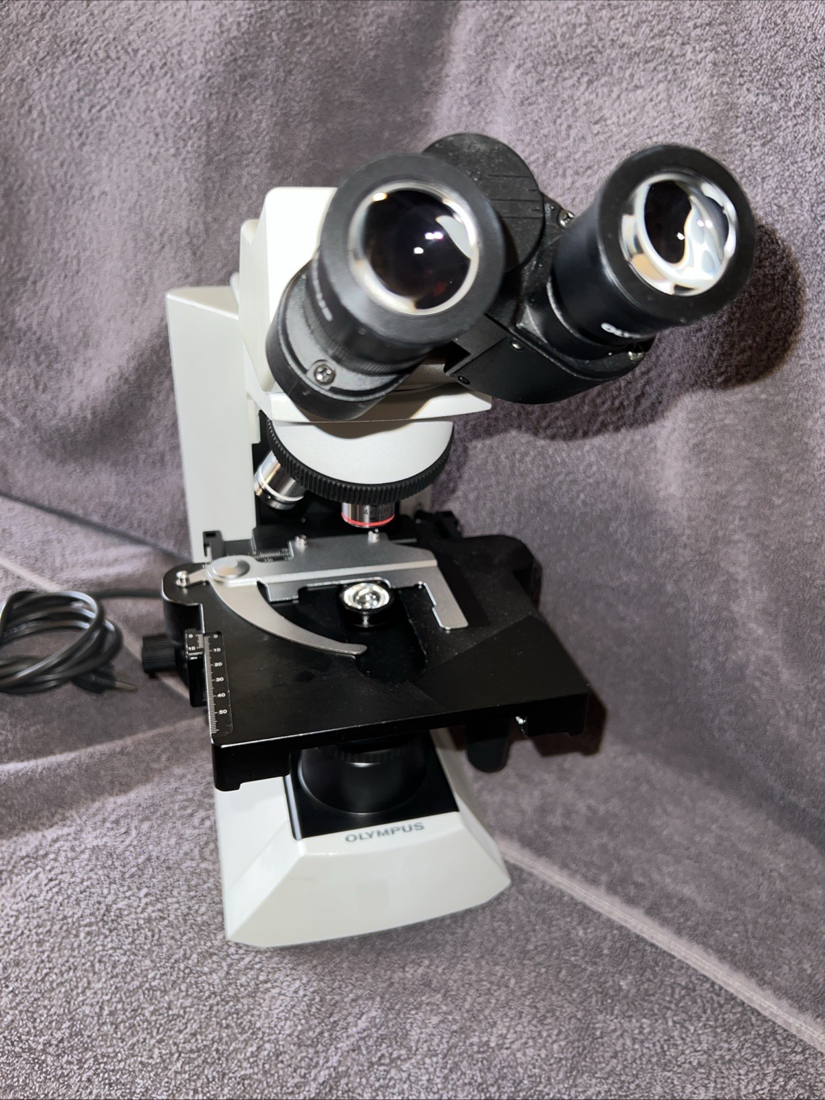 Olympus CX31RBSF Laboratory Microscope 4 Objective Lenses Light Very Clean Unit