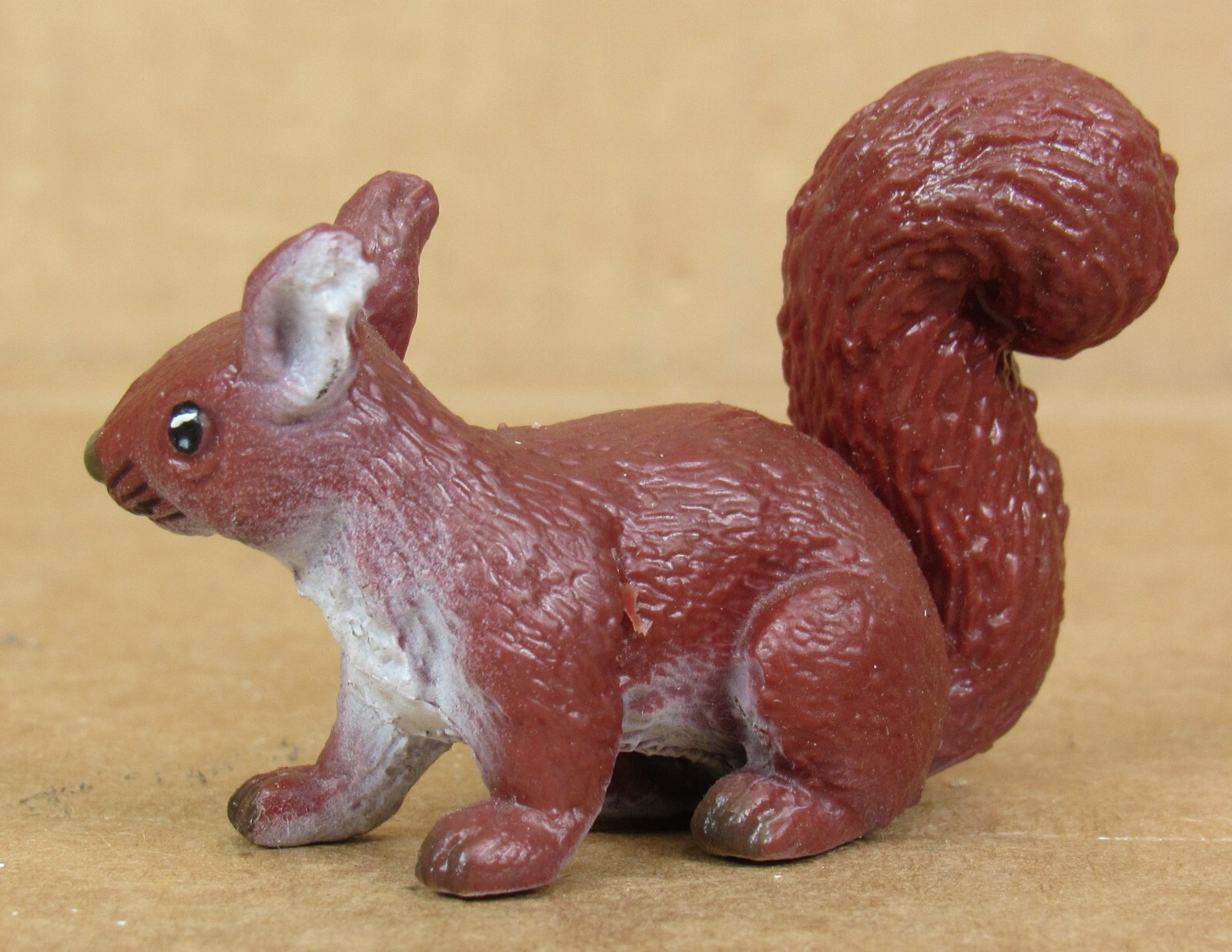 Schleich 14211 Red Squirrel *Retired/Farm Life*