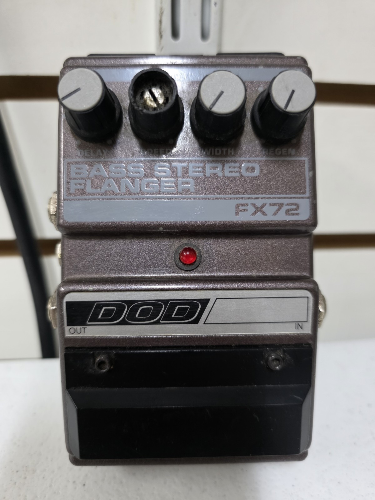 DOD Digitech FX72 Bass Stereo Analog Flanger Vintage Guitar Effect Pedal *READ*