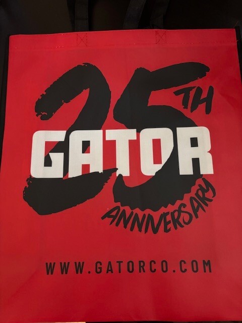 Gator Icon Tote Bag 18X15x5 25th Anniversary Red