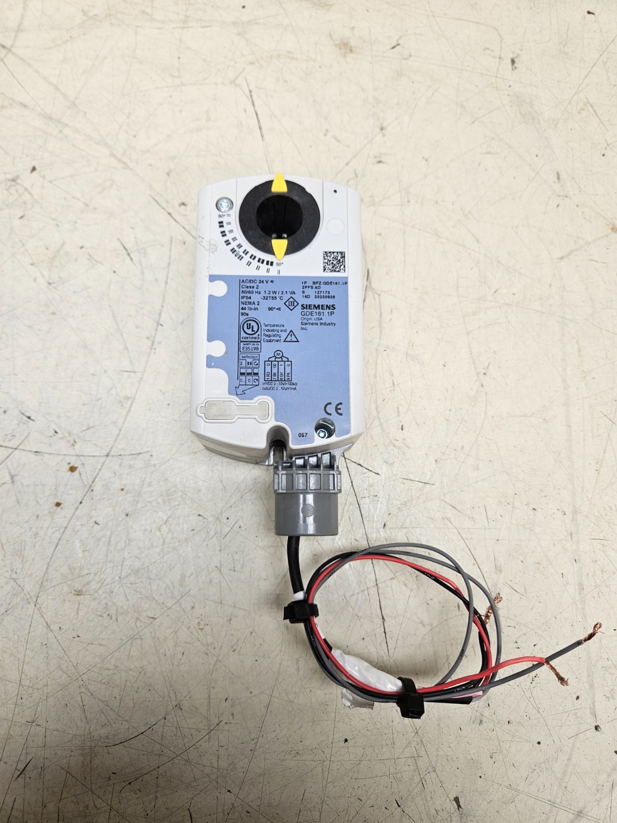 Siemens Open Air Electric Damper Actuator Rotary P/N: GDE161.1P