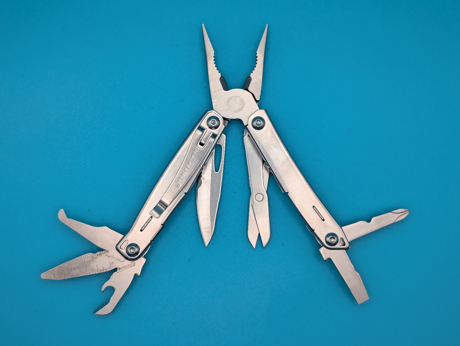 LEATHERMAN WINGMAN MULTI-TOOL! FAST SHIPPING!