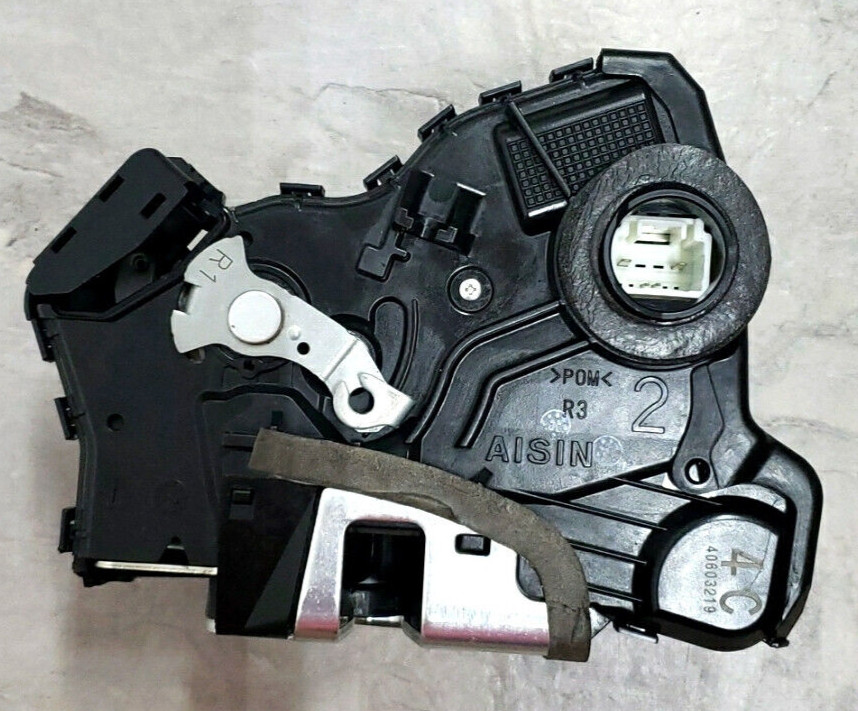 2007 to 2021 Genuine Toyota Tundra door lock actuator RIGHT FRONT LIFE WARRANTY