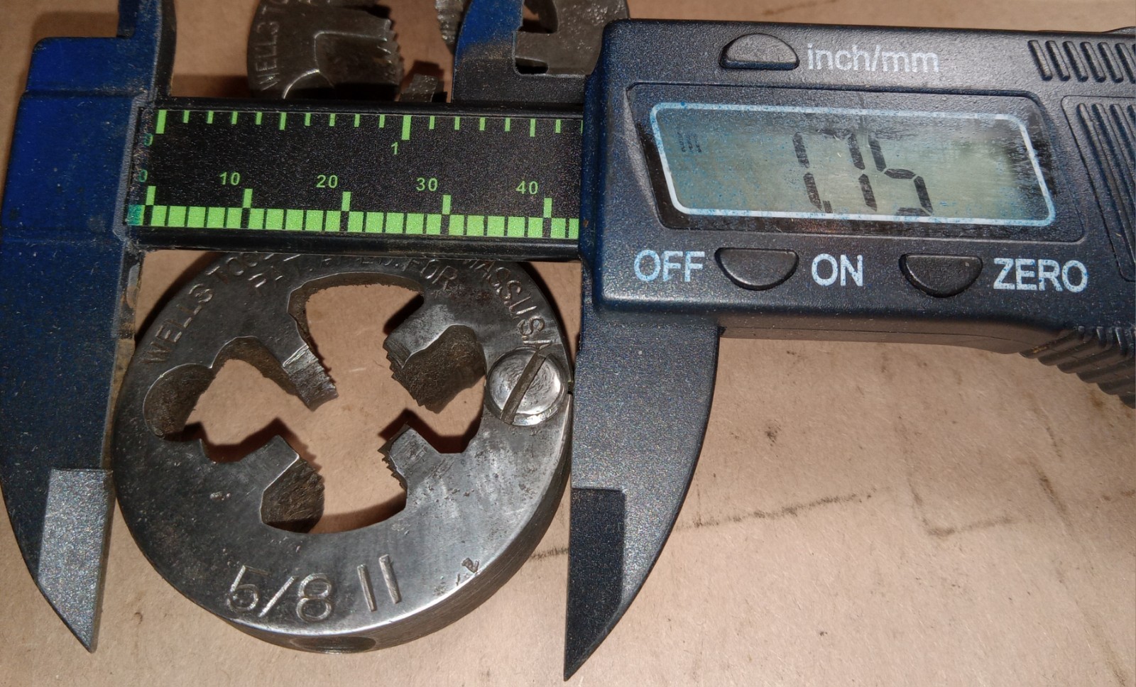 Wells Tool Co  5/8 - 11               1 3/4" Die Made in USA