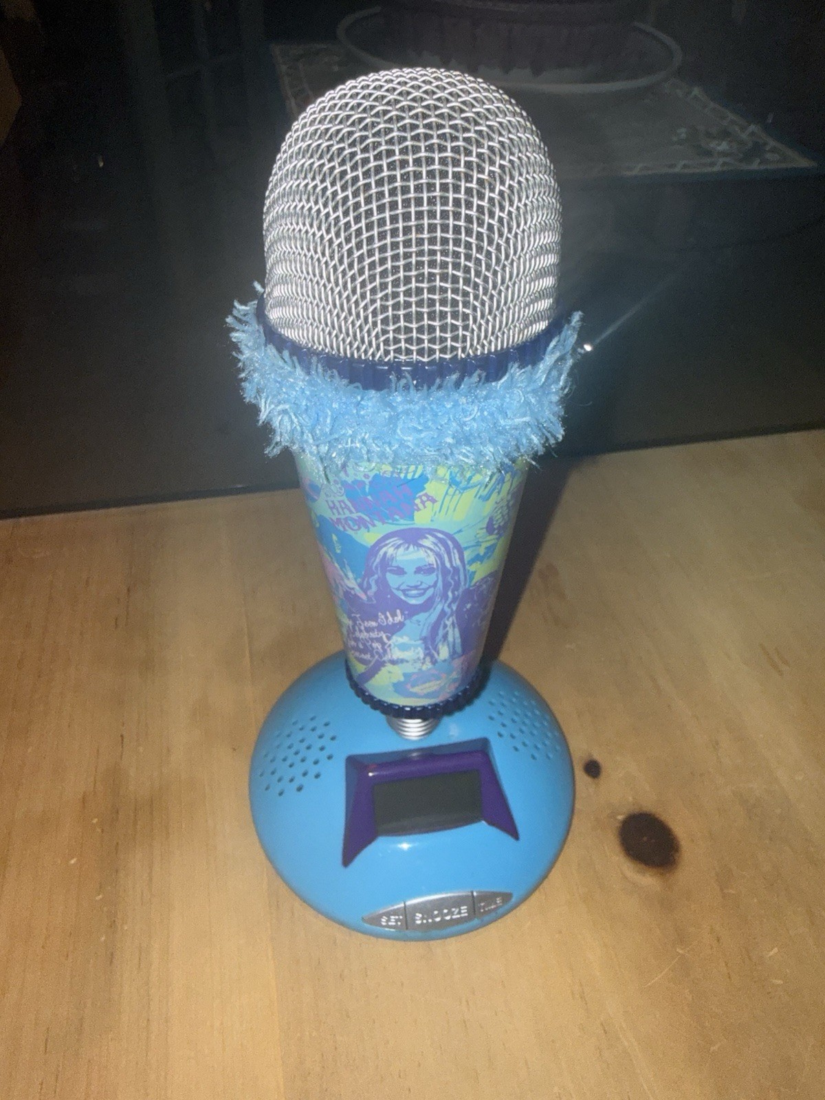 Disney Hannah Montana Battery Operated Musical Microphone Toy Blue clock