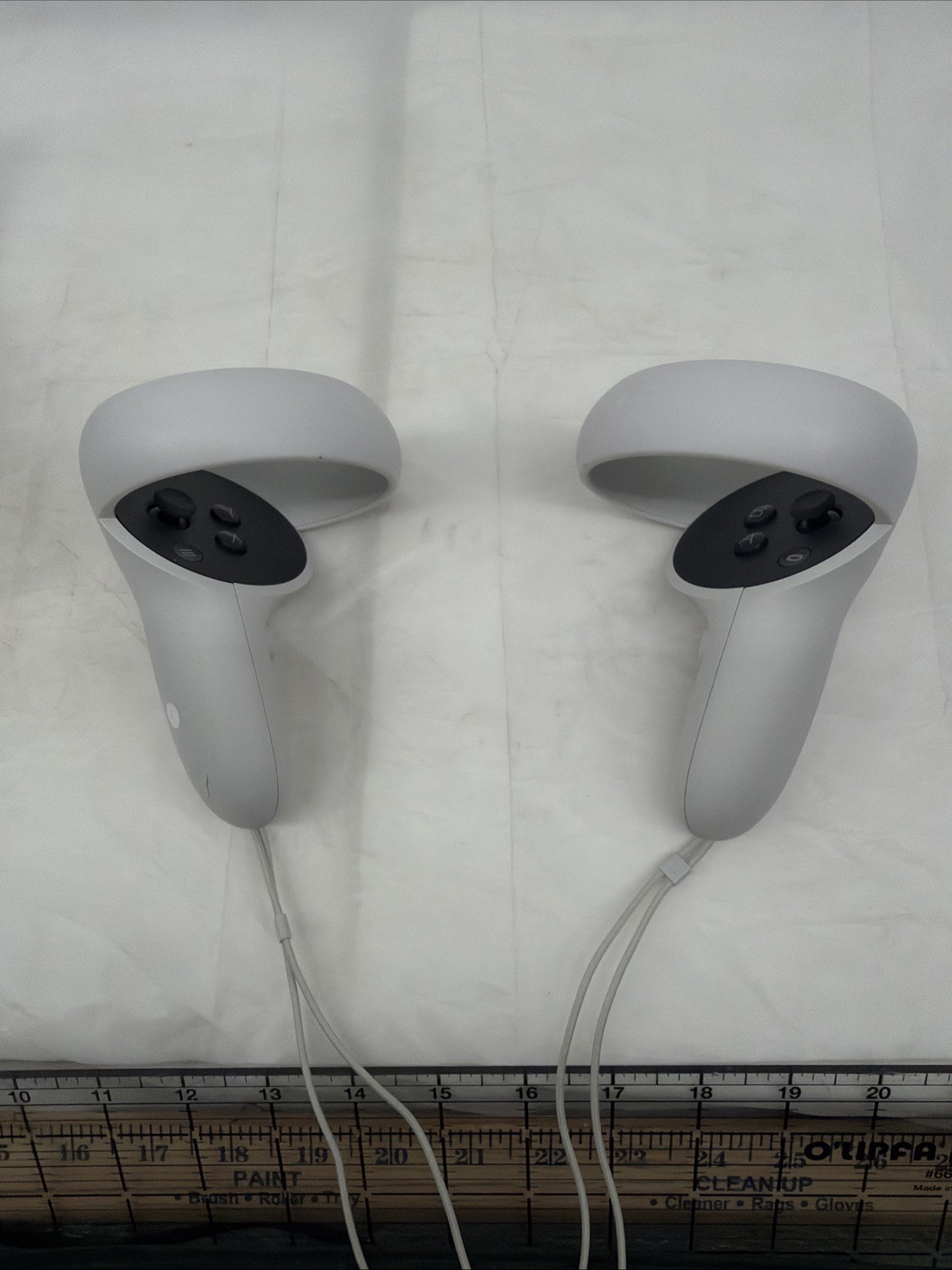 Oculus Quest 2 64GB VR Headset All-in-One VR System - OPEN BOX READ DESCRIPTION