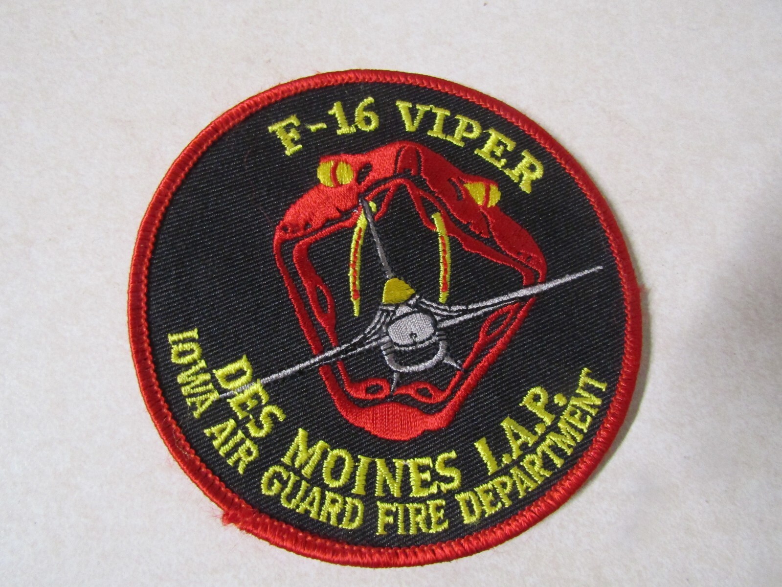 MILITARY PATCH F-16 VIPER DES MOINES IOWA AIR GUARD FIRE DEPARTMENT IAP
