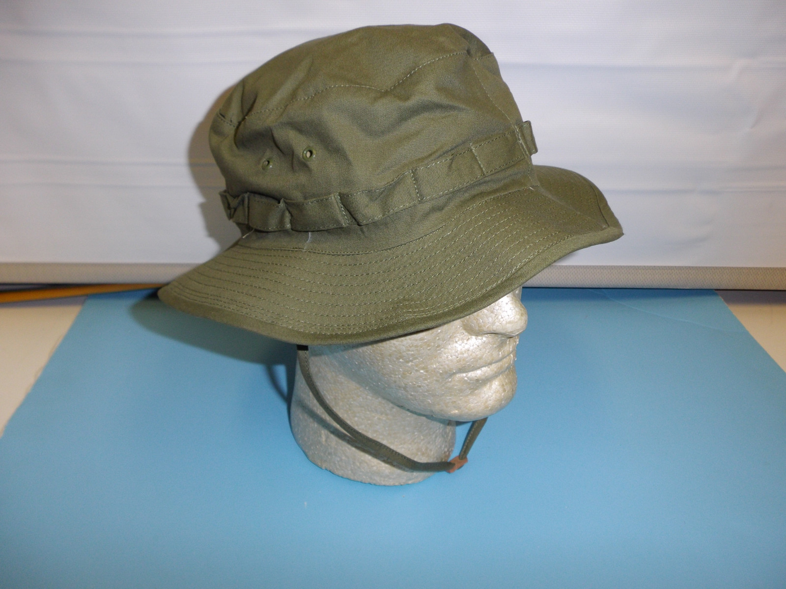 b3941-60 Vietnam OD Poplin Boonie Hat vent holes cloth chin strap size 60 W2D