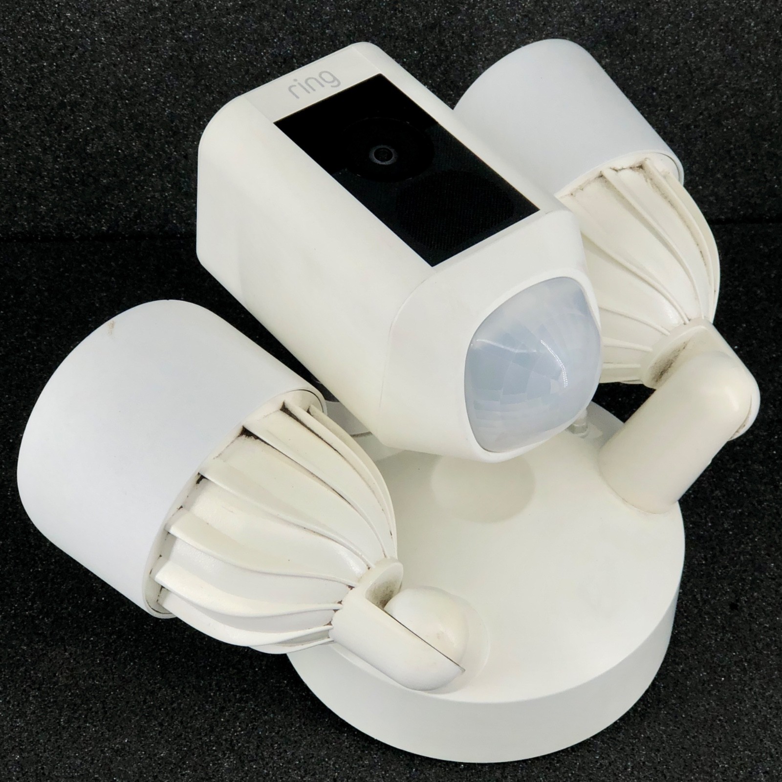 RING Floodlight Cam Wired with Motion-Activated 1080P HD Video - White 5AT3T2