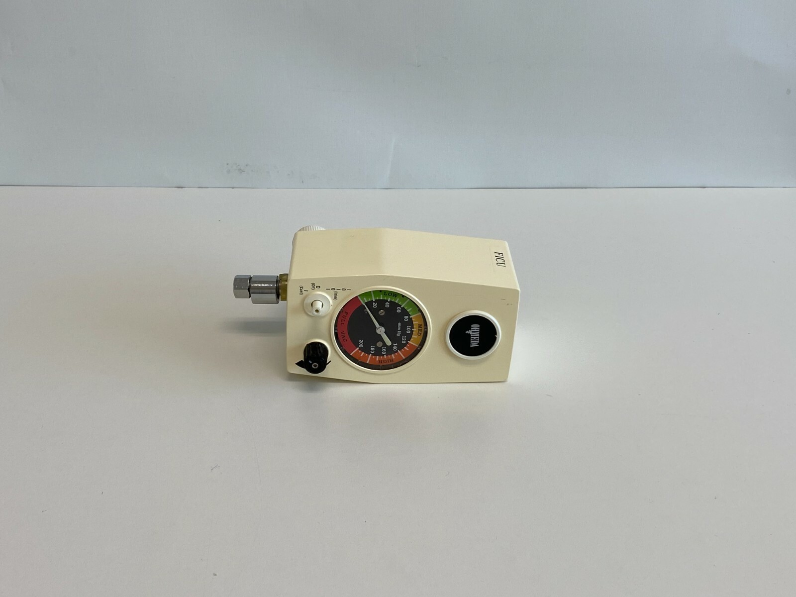 PP30-19: Ohmeda Vacuum Unit - Missing a knob