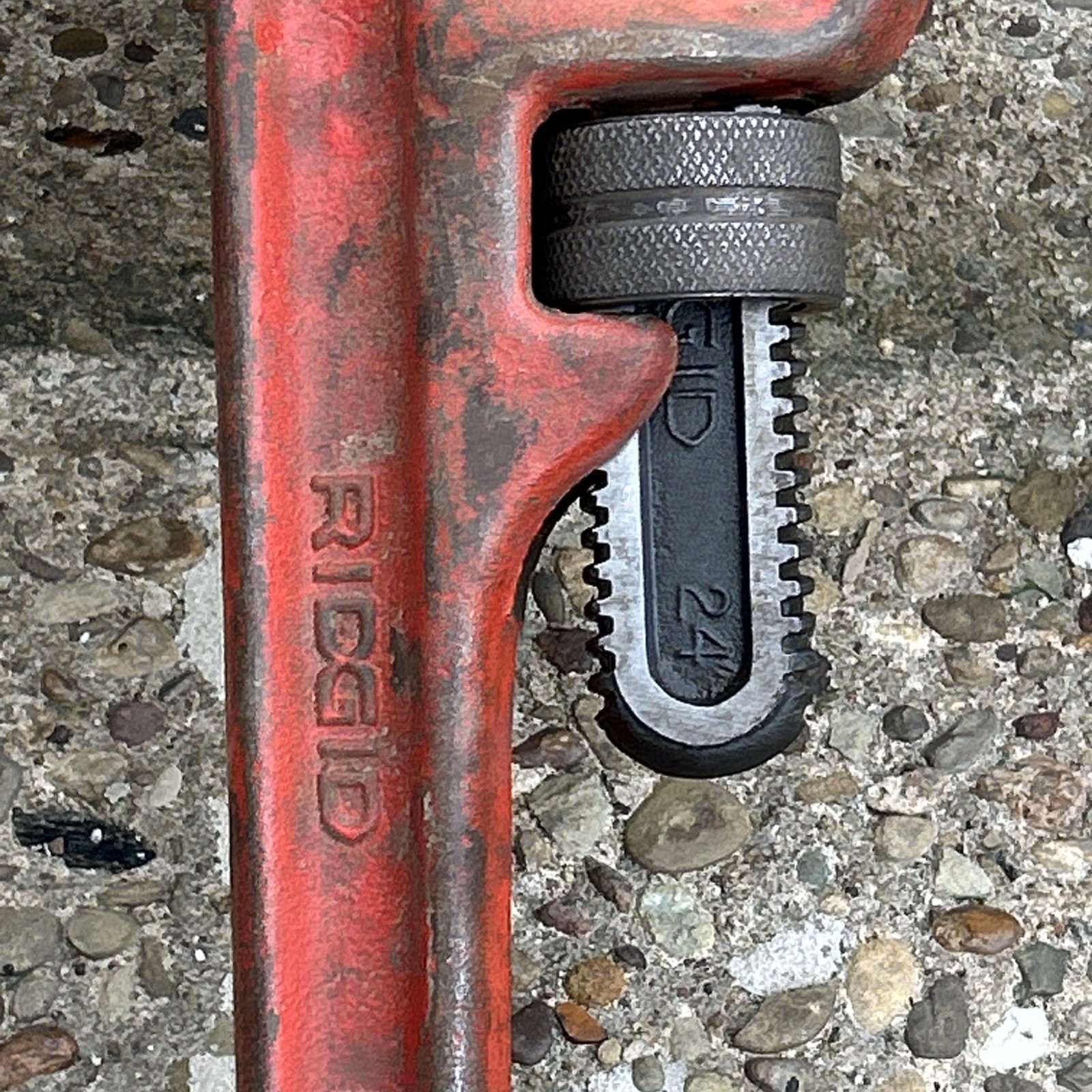 Ridgid 24" Heavy Duty Pipe Wrench Red RIGID Made In USA Vintage