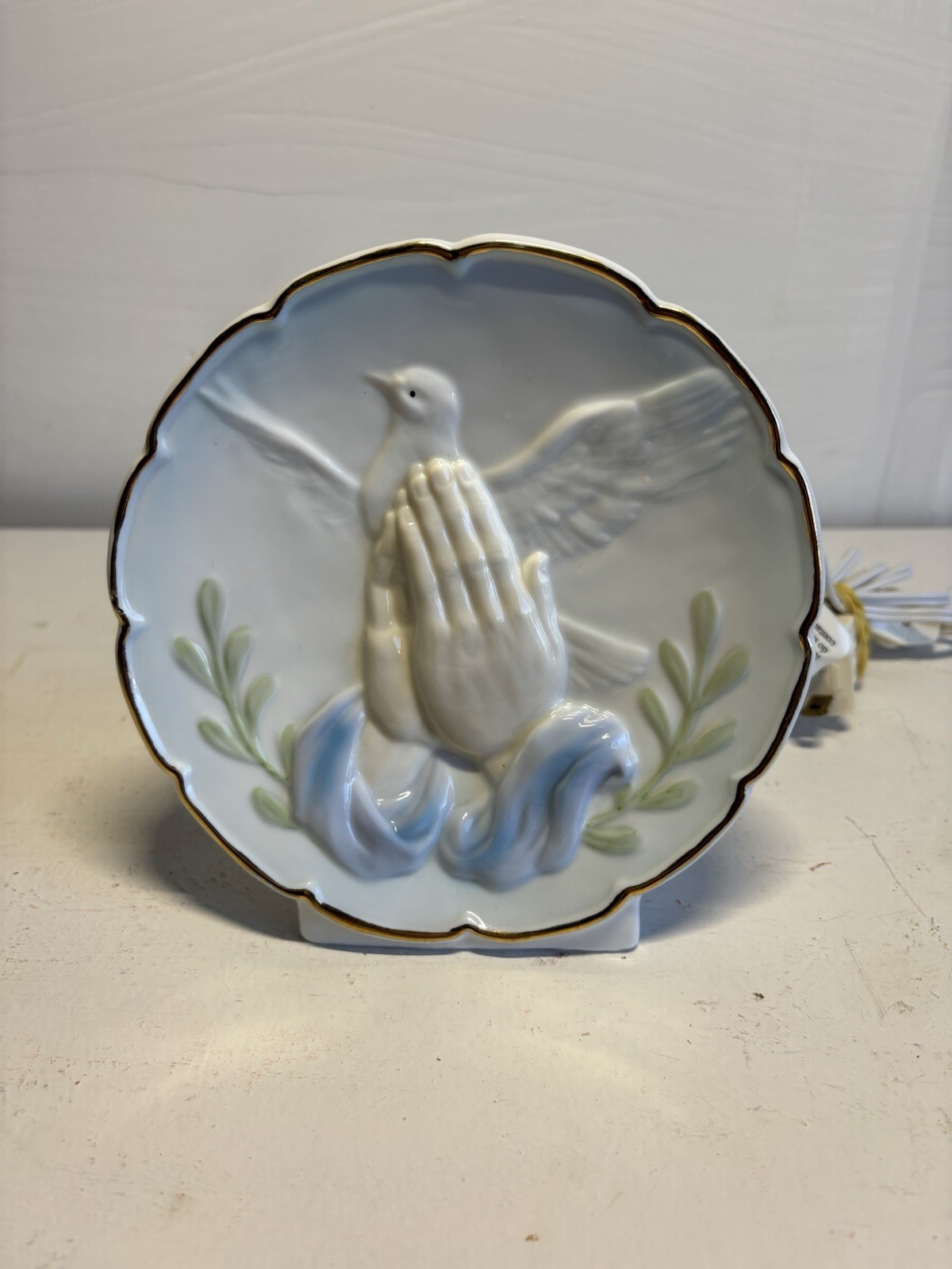 VTG ceramic religious light . White dove, praying hands, baptism, communion