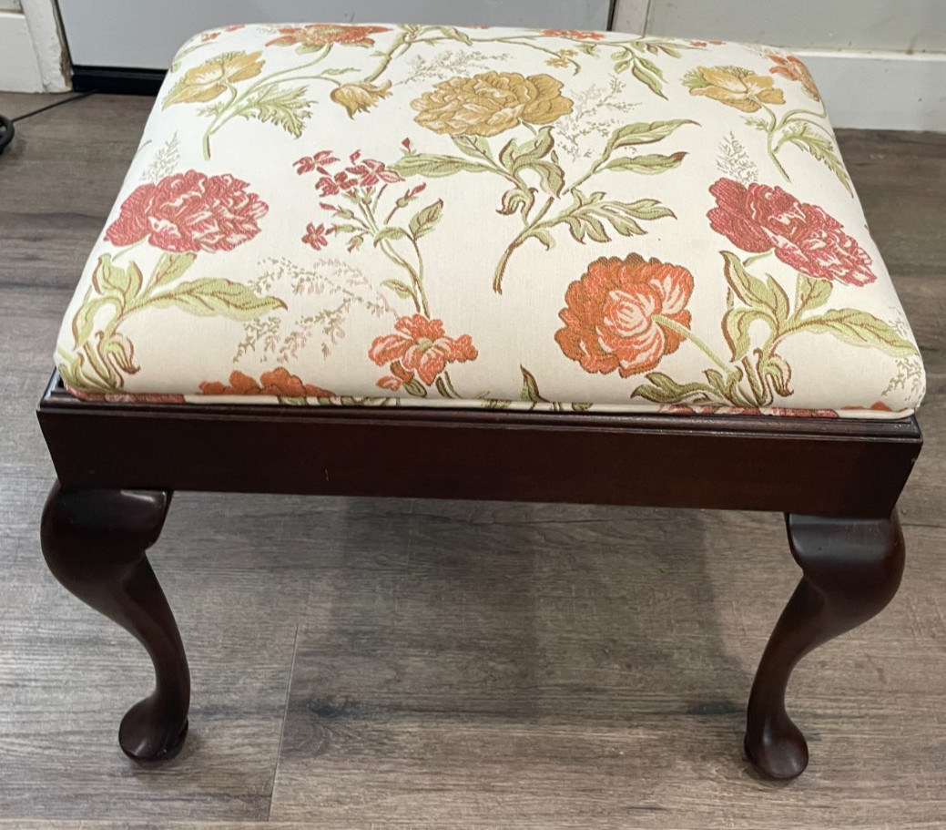 QUEEN ANNE STYLE MAHOGANY FOOTSTOOL FLORAL PRINT FABRIC CABRIOLE LEGS