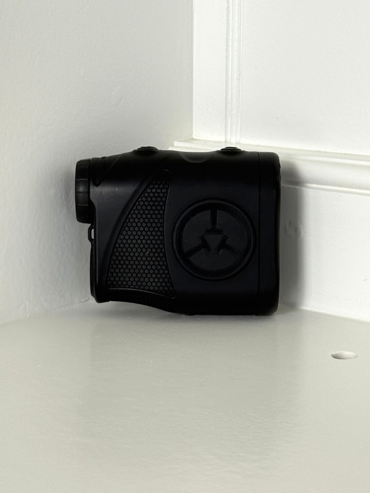TECTECTEC KLYR LASER RANGEFINDER W/ SLOPE & MAGNET