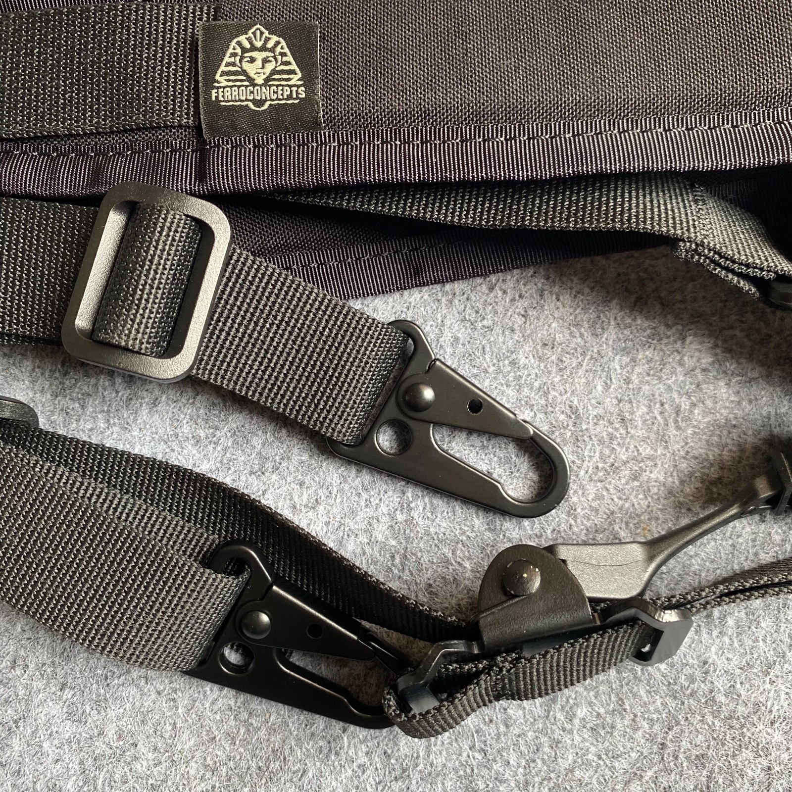 Hot Ferro Slingster Sling Tan With Hardware (Black)