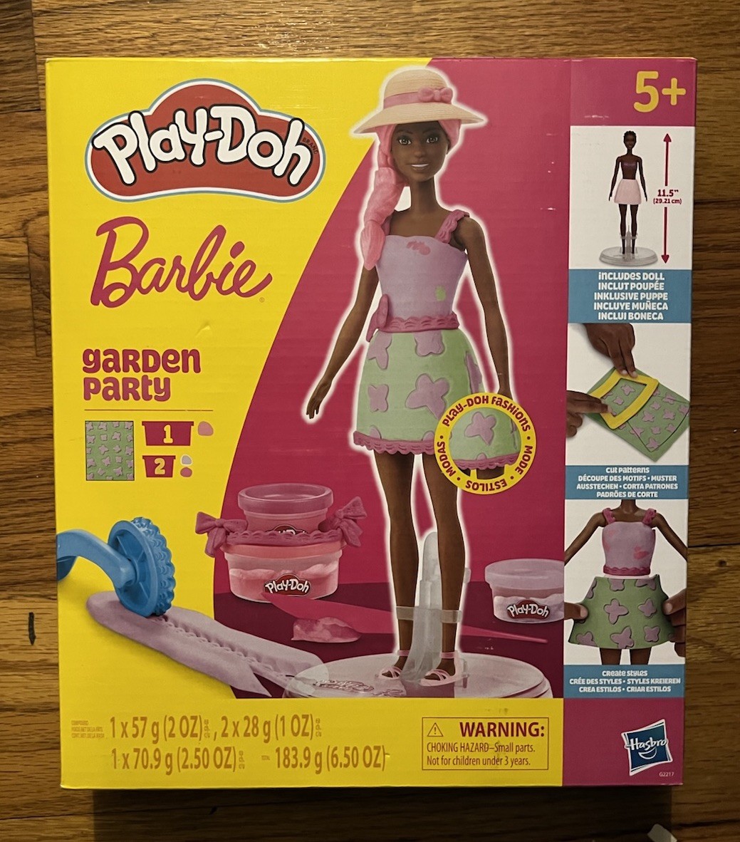 Barbie Play-Doh Garden Party Designer Playset New