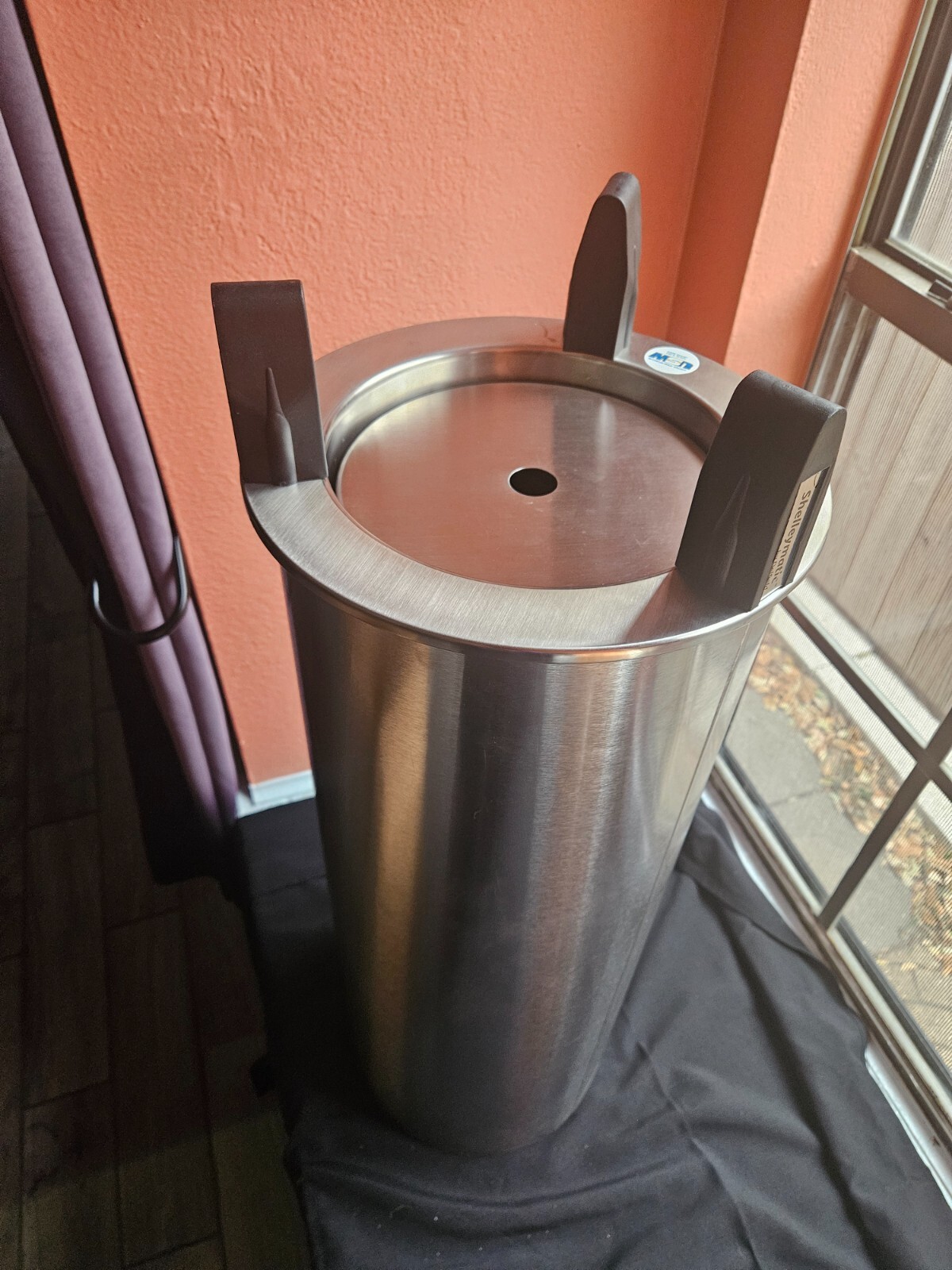 Delfield DIS-813-ET Even Temp Heated Drop In Dish Dispenser for 7 1/4" to 8 1/8"