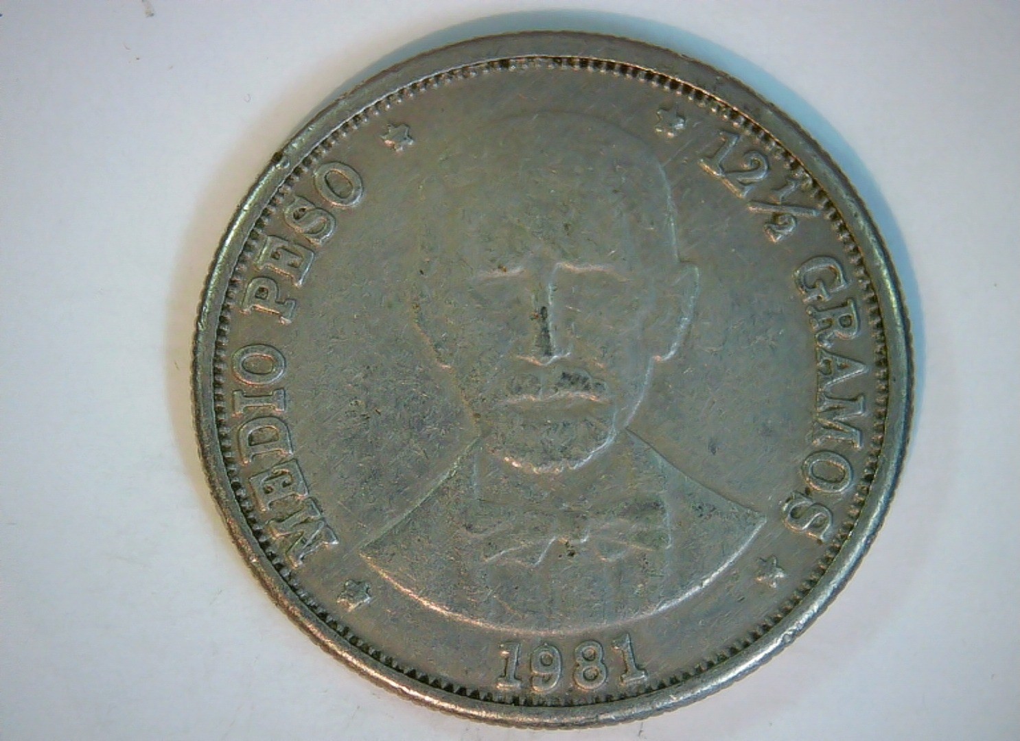 Dominican 1981 10 Pesos Dominican Republic 10 Pesos (Medio Peso) - Juan Pablo Du