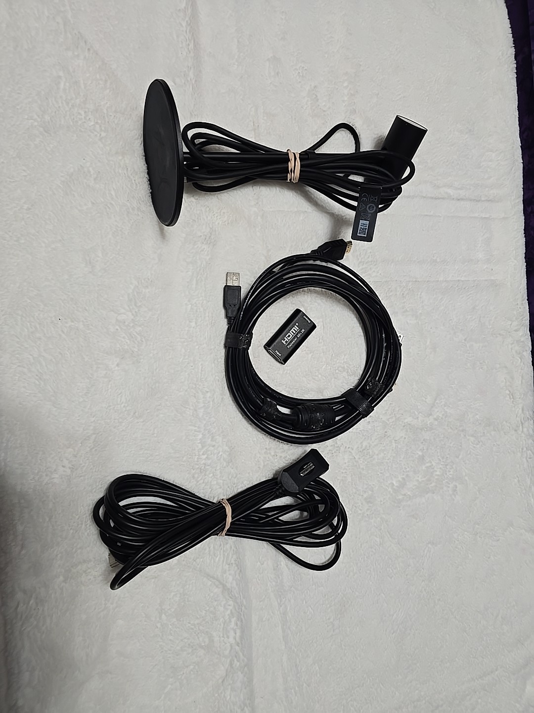 Meta Oculus Rift VR Headset- Black W Extra Sensor And Cables