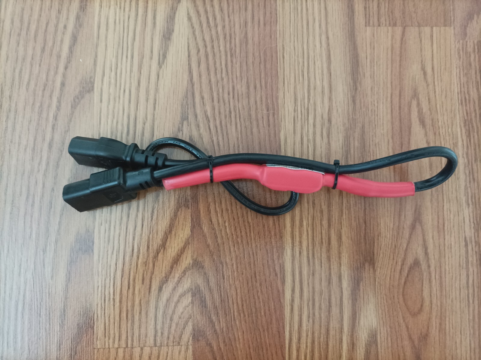 One New Female to Female 3-Prone Cord AC 110V 20A 30 Inches Desktop Computer