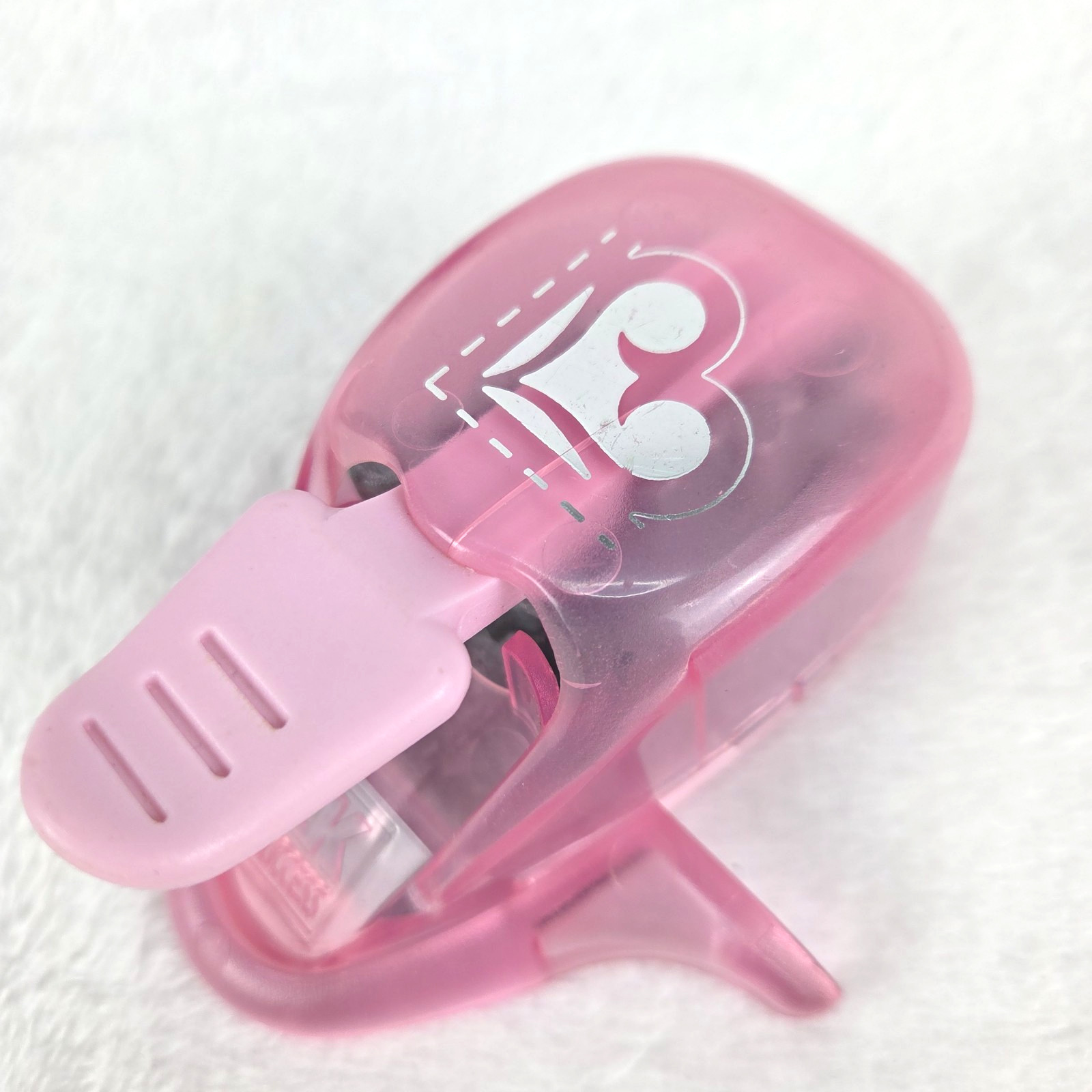 EK Success Heart Corner Paper Punch Pink Craft Tool – Works Great
