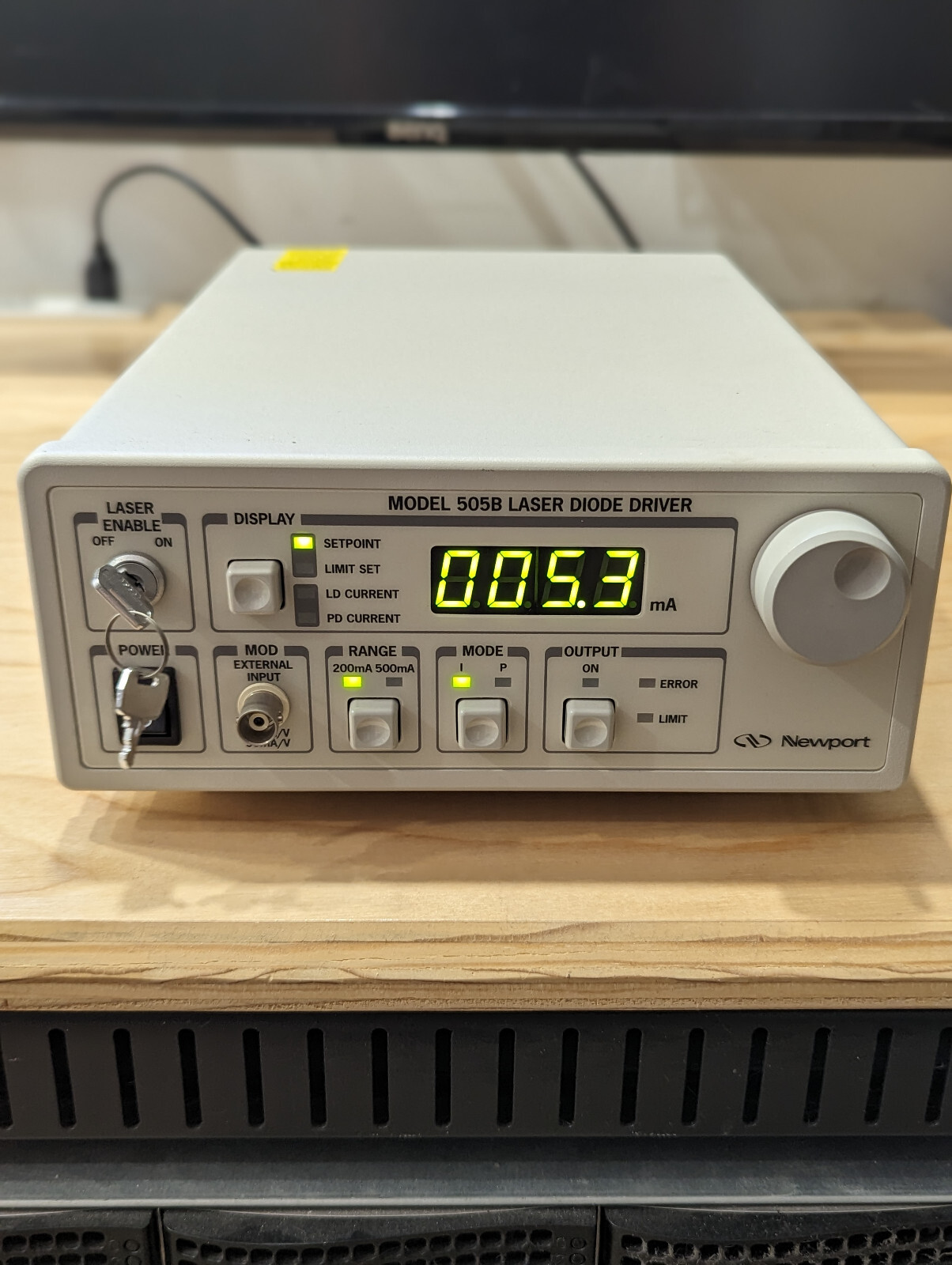 Newport Model 505B Laser Diode Driver With Key