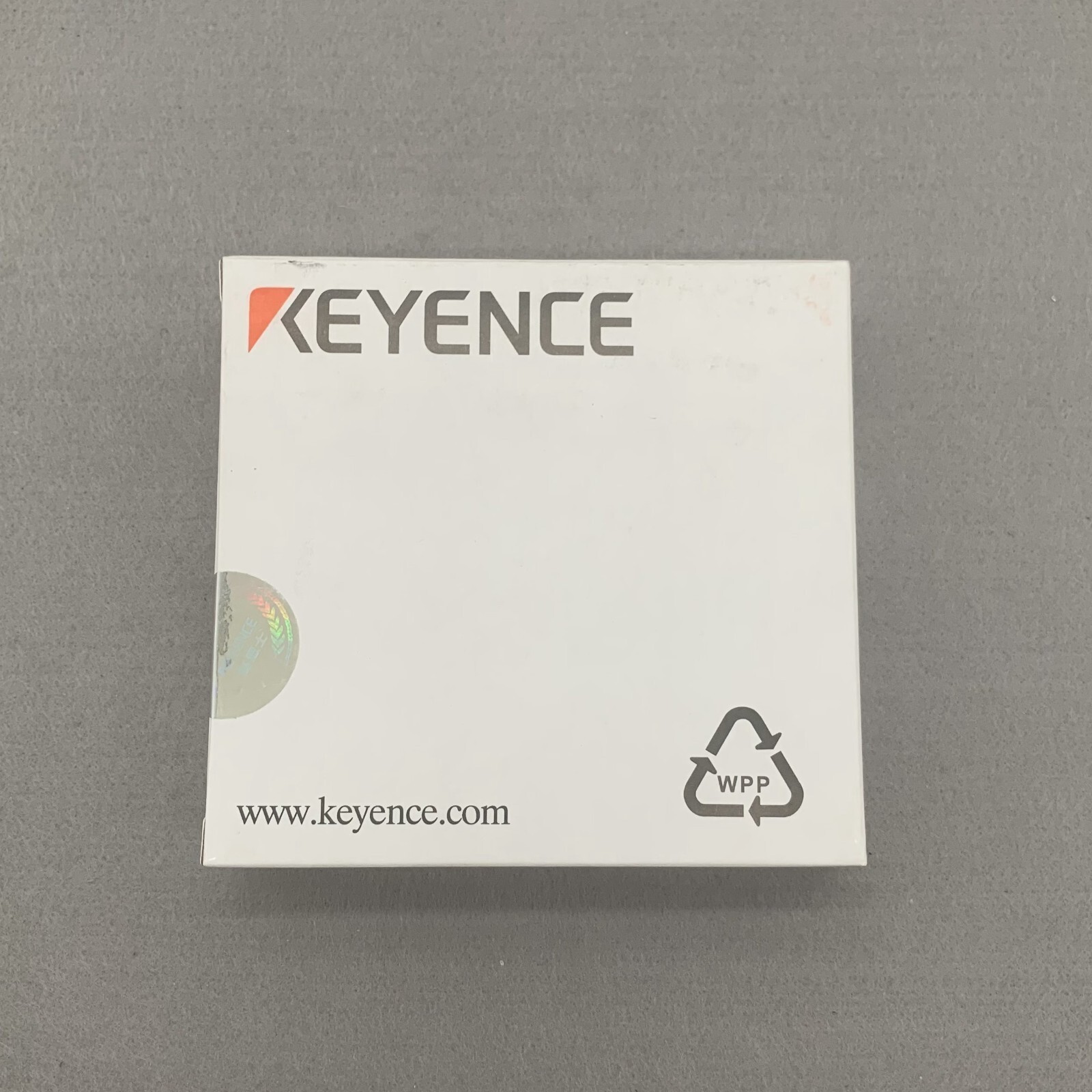 New In Box KEYENCE EH-302 Proximity Sensor US Stock